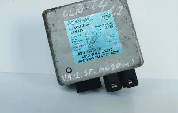 Renault Clio II Steering rack control module 82003336827