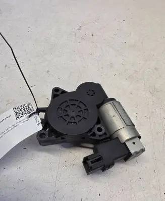 Mazda 6 Rear door window regulator motor GJ6A5858X