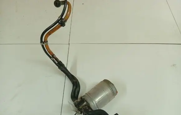 Audi A6 S6 C5 4B Fuel filter 0986450509