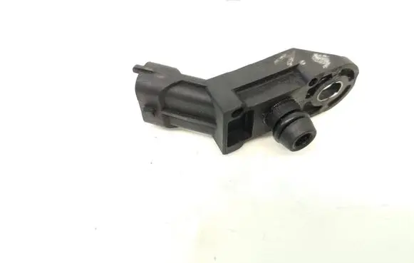 Volkswagen Golf I Air pressure sensor 8200155613 0281002552