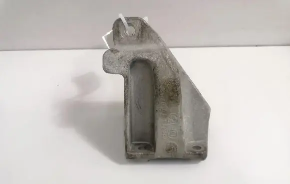 BMW 4 F32 F33 Engine mounting bracket 6788606