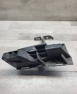 Mercedes-Benz E W212 Front bumper mounting bracket A2128852565
