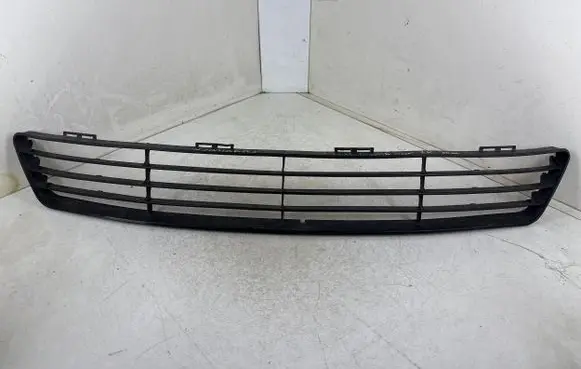 Ford Fiesta Front bumper lower grill