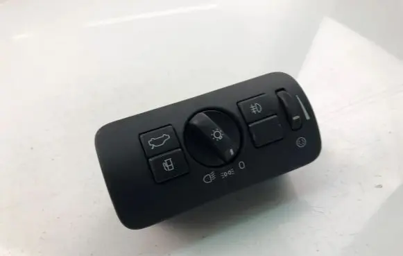 Volvo S60 Light switch 30739412