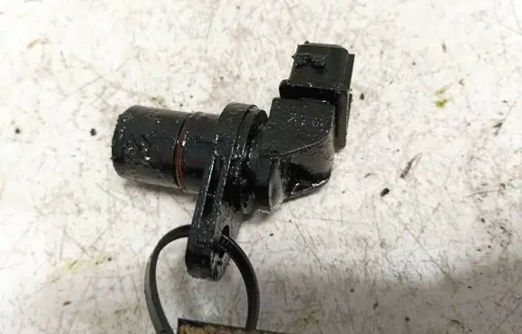 Chevrolet Captiva Camshaft position sensor 