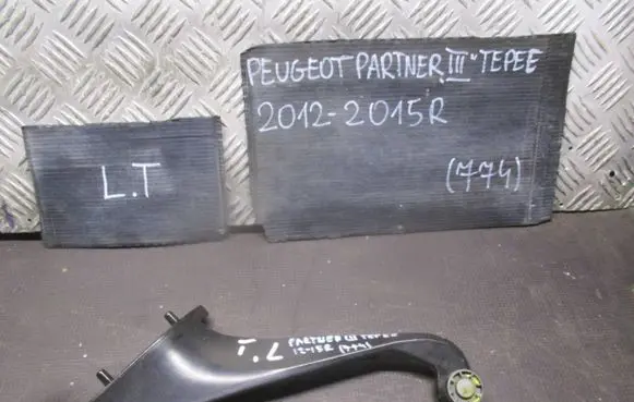 Peugeot Partner Sliding door middle roller runner 9680486980