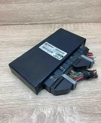 BMW 5 E60 E61 Comfort/convenience module 9221109 23994322 WithPlug