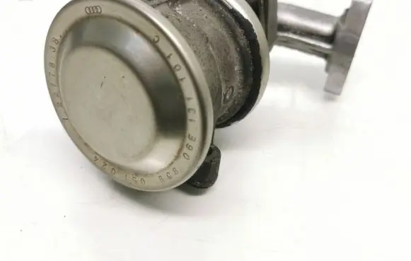 Audi A6 S6 C6 4F EGR valve 06e131101c 72277838 06e131166a