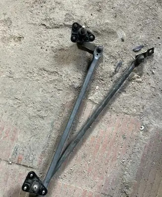 Mitsubishi Space Star Front wiper linkage 