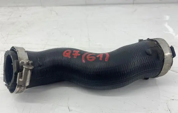 Audi Q7 4L Intercooler hose/pipe 7L8145979