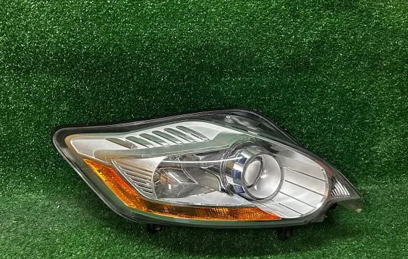 Ford Kuga I Headlight/headlamp 8V4113D154AF