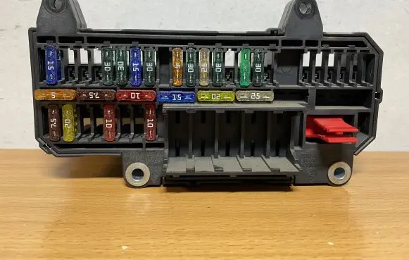 BMW 7 E65 E66 Fuse box set 61136900583 C447