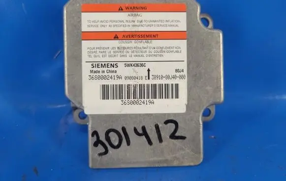 Suzuki SX4 Airbag control unit/module 3891080J40
