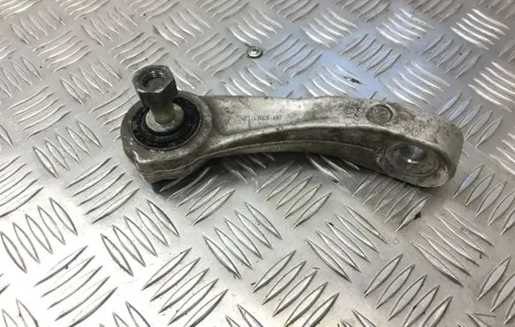 Mercedes-Benz C W205 Front anti-roll bar/stabilizer link A2053230717