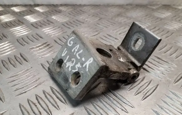 Citroen Xsara Rear door upper hinge