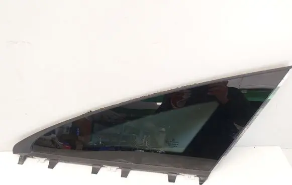 Mercedes-Benz CLA C117 X117 W117 Rear side window A1176700412