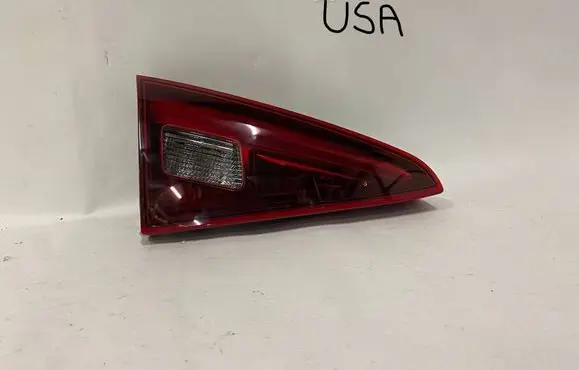 Alfa Romeo Giulia Tailgate rear/tail lights 20700104 00505437930
