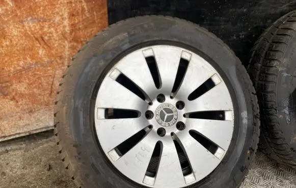 R16 alloy rim