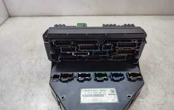 Mercedes-Benz C W204 SAM control unit A2129005812