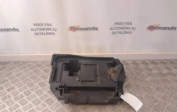Hyundai Tucson IV NX4 Battery tray 37150N7000