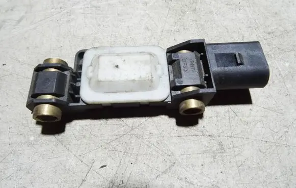 Audi A6 S6 C5 4B Airbag deployment crash/impact sensor 8E0959643E
