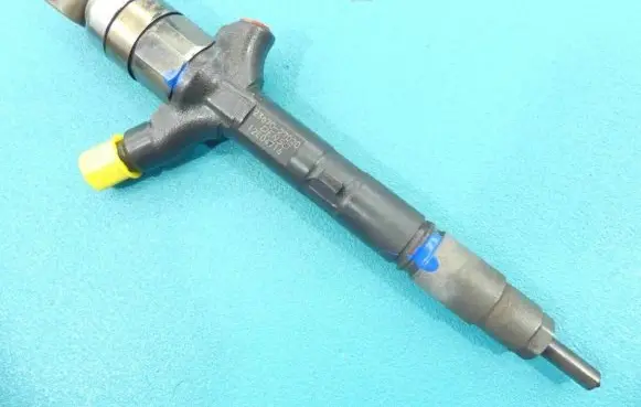 Toyota Corolla Verso E121 Fuel injector 23670-27020 IMPRK1240367