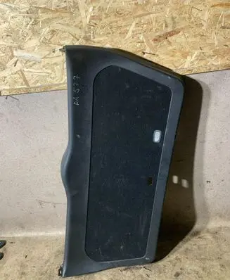 Mercedes-Benz ML W164 Tailgate trim A1647401770