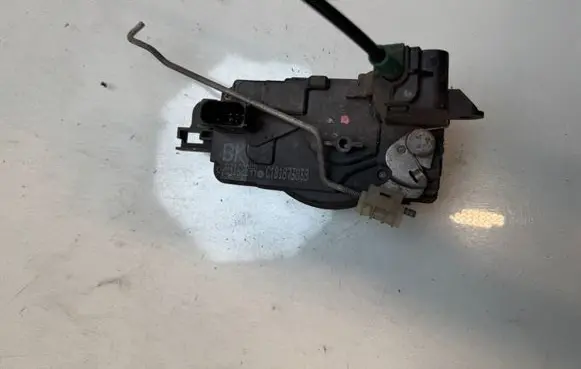 Front door lock