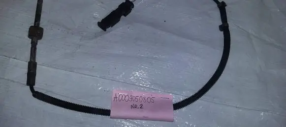 Mercedes-Benz C W205 Lambda probe sensor A0009050805