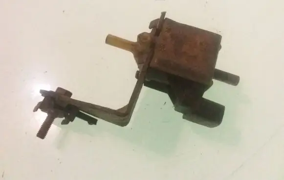 Audi A6 S6 C4 4A Turbo solenoid valve