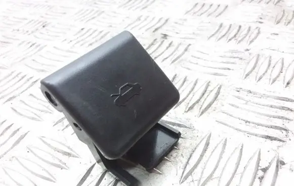 Mazda 6 Engine bonnet (hood) release handle