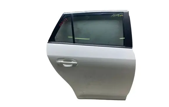 Toyota Avensis T270 Rear door 123456