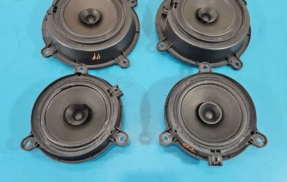 Mazda 6 Front door speaker 66960KA085 IMPRK1551088