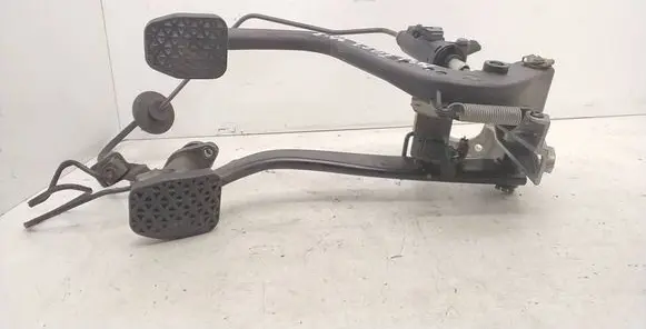 BMW 3 E46 Pedal assembly 35112229128