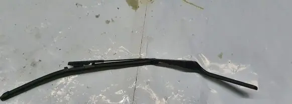 Nissan X-Trail T30 Windshield/front glass wiper blade NOCODE