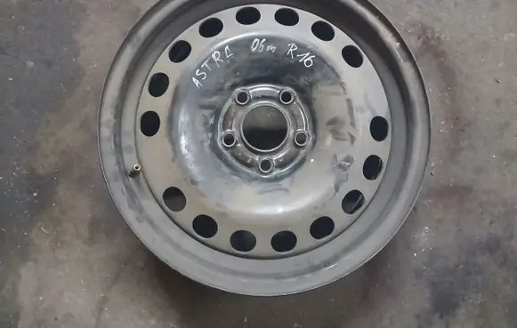 Opel Astra H R16 steel rim 164701