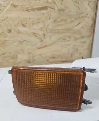 Volkswagen Golf III Front indicator light 1H0953156