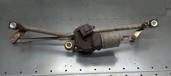 Ford Mondeo Mk III Front wiper linkage 