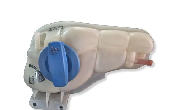 Audi A8 S8 D3 4E Coolant expansion tank/reservoir 4E0121403C