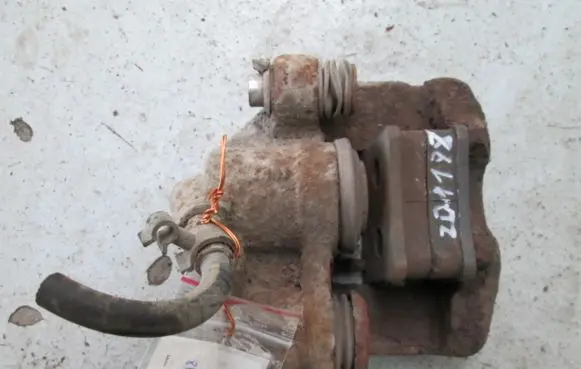 Peugeot 605 Rear brake caliper