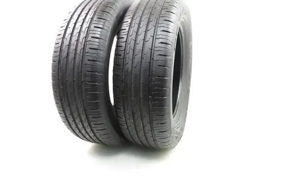 Volkswagen Golf V R16 summer tire 