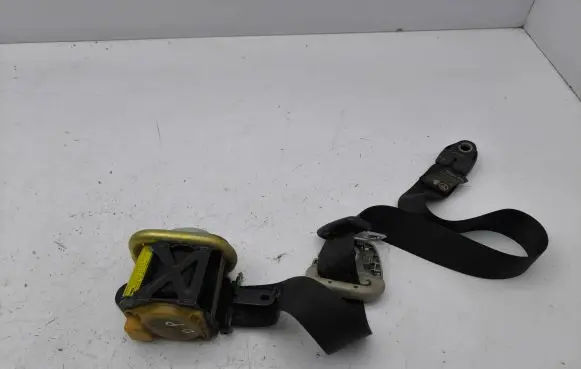 Toyota Corolla E120 E130 Front seatbelt 7321002121