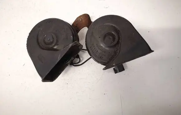 Citroen C4 II Picasso Horn signal E30055306