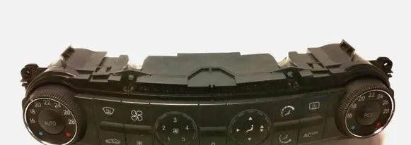 Mercedes-Benz E W211 Climate control unit 2118300190