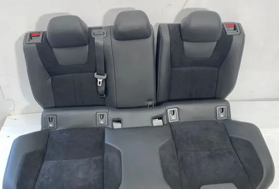 Toyota C-HR I Rear seat 
