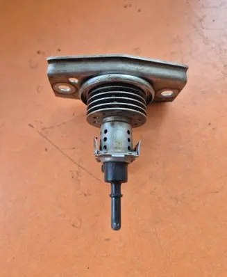 Opel Zafira C Fuel injector 04440210382 23122041