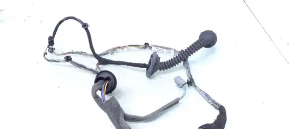 Volvo V70 Rear door wiring loom 8697917