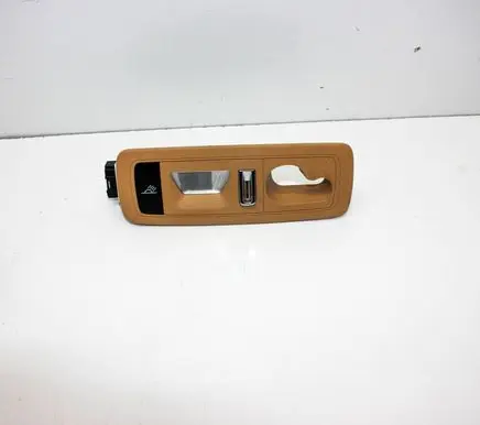 Porsche Cayenne (92A) Front seat light 174658