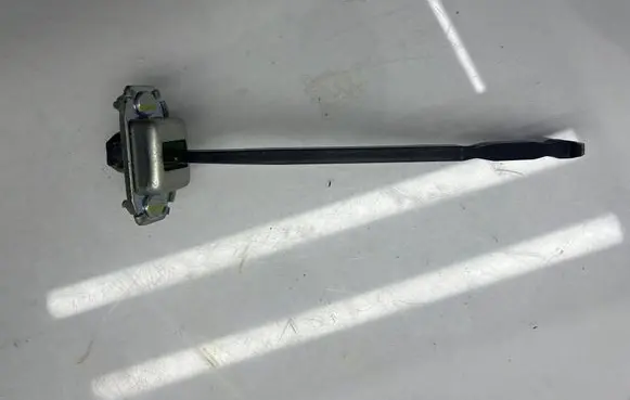 Isuzu D-Max Rear door check strap stopper 