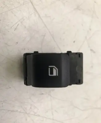 Hyundai i20 (BC3 BI3) Electric window control switch 93581Q0000